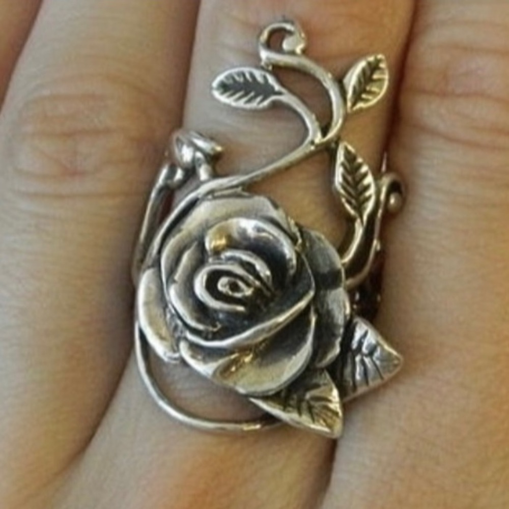 925 Sterling Silver Floral Leaf Ring